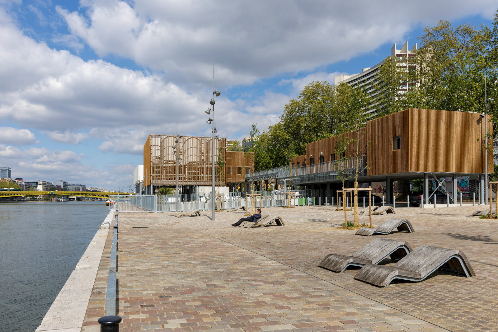 Port de Javel Bas zone de la centrale Lafarge Mirabeau