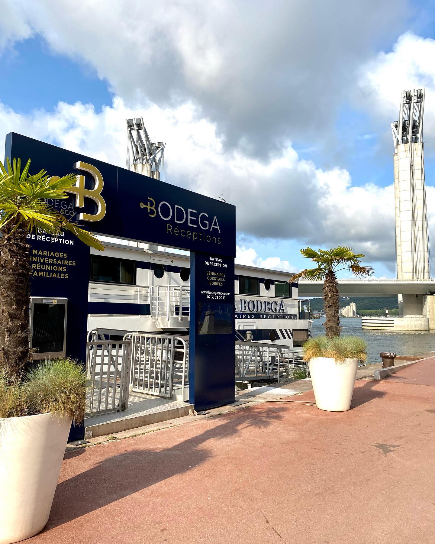Entrée du Bodega & Co Rouen