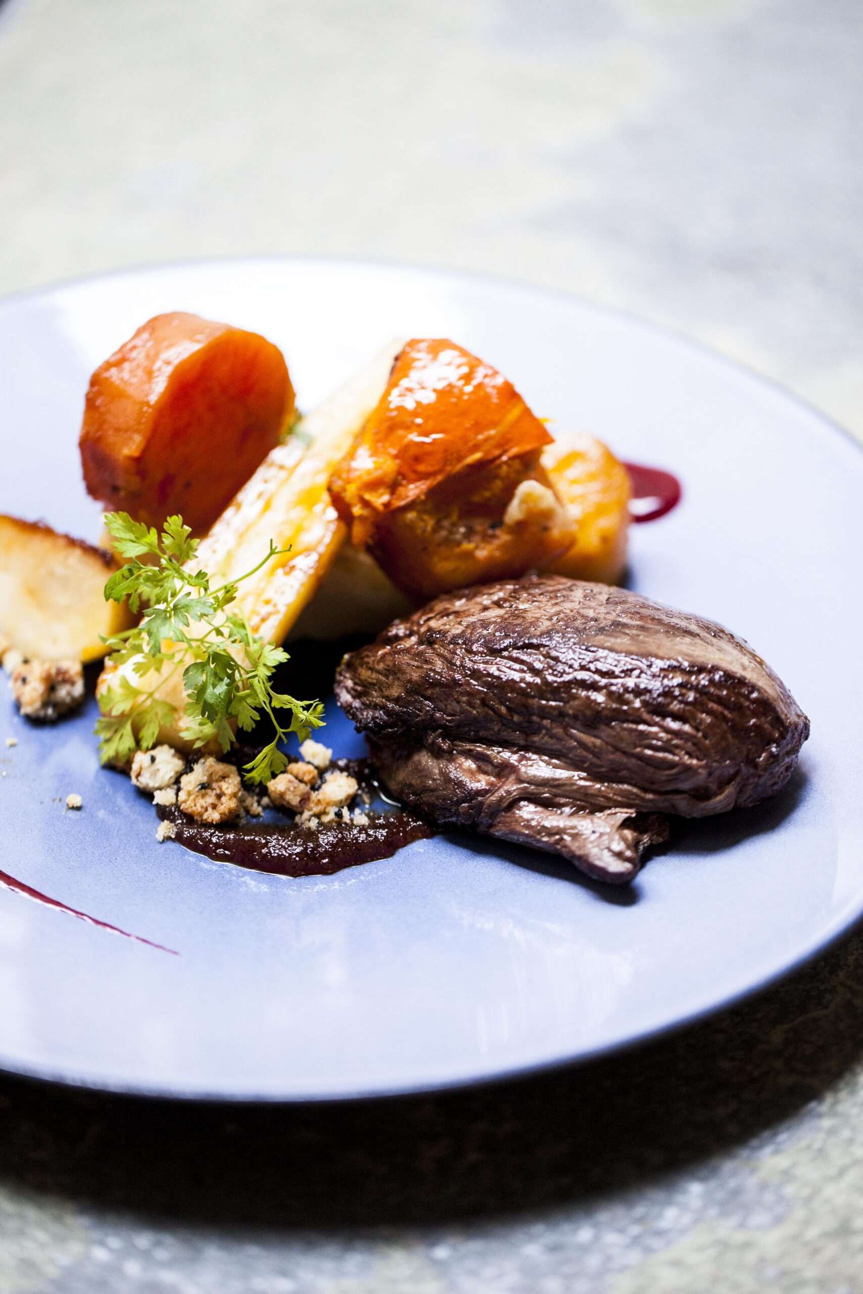 Assiette avec de la viande