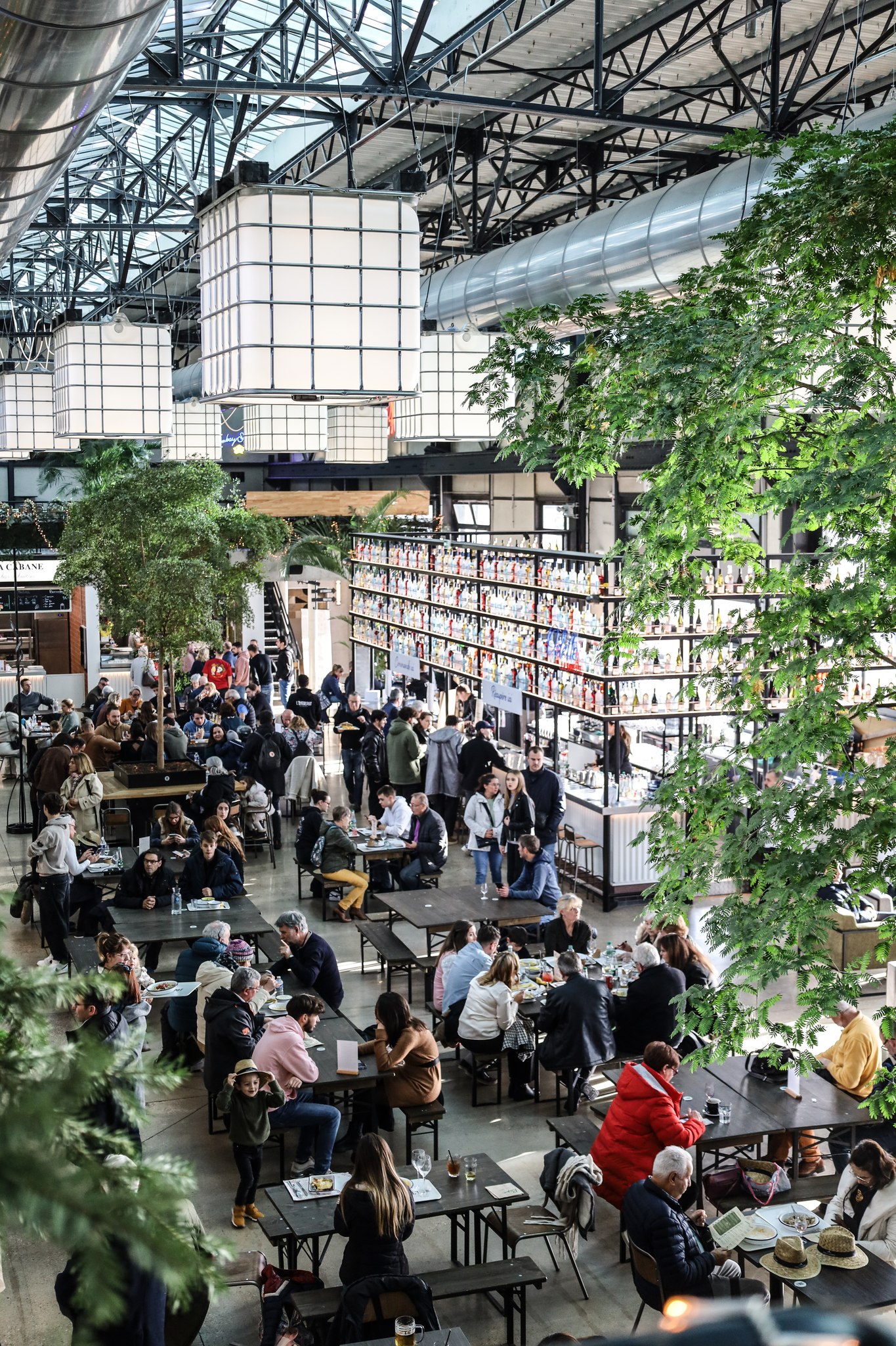 Vue sur un espace de l'entrepôt
