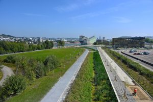 port de Rouen. Siege Senalia et siège de la metropole de Rouen. Nouvel eco quartier Flaubert. Bassin mis en eau. Aménagement paysages de la presqu'ile Rollet.