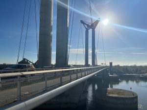 Passage sur le pont Flaubert