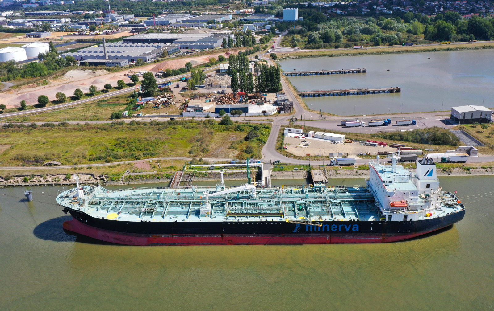 Chimiquier Minerva Xanthe au terminal QPC à Rouen.