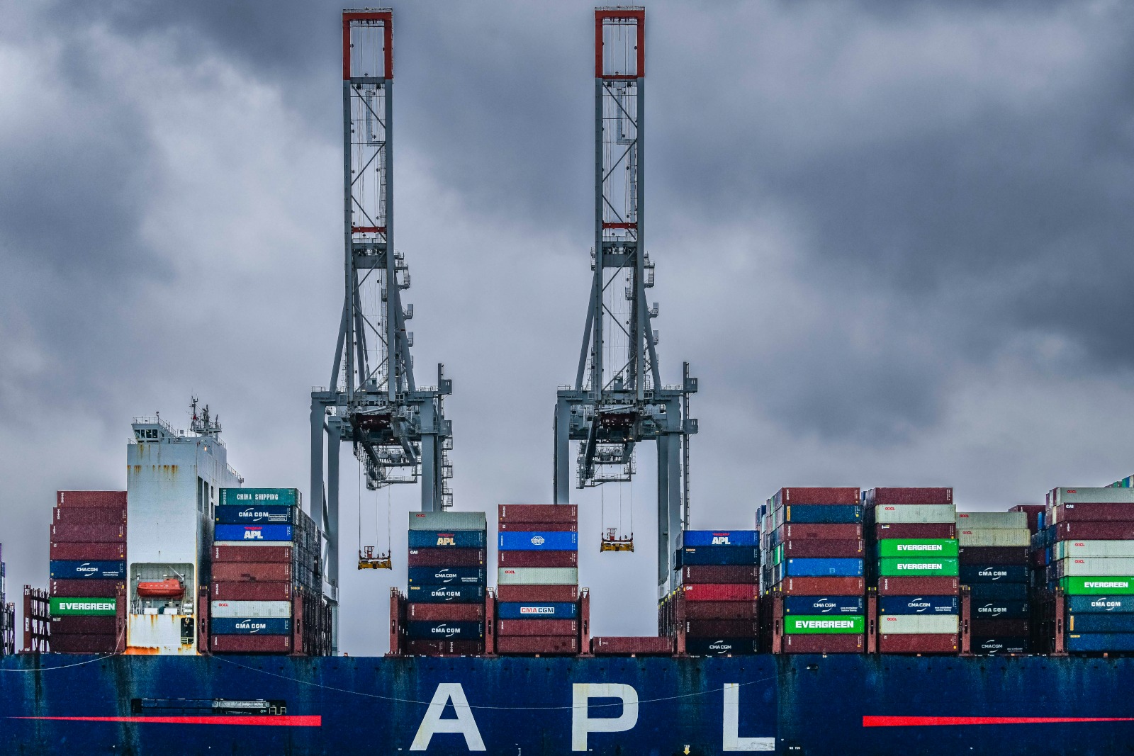 Navire APL terminaux du Havre