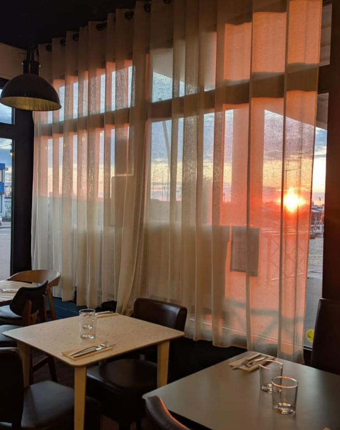 Restaurant La Voile Bleue au bord de mer au Havre