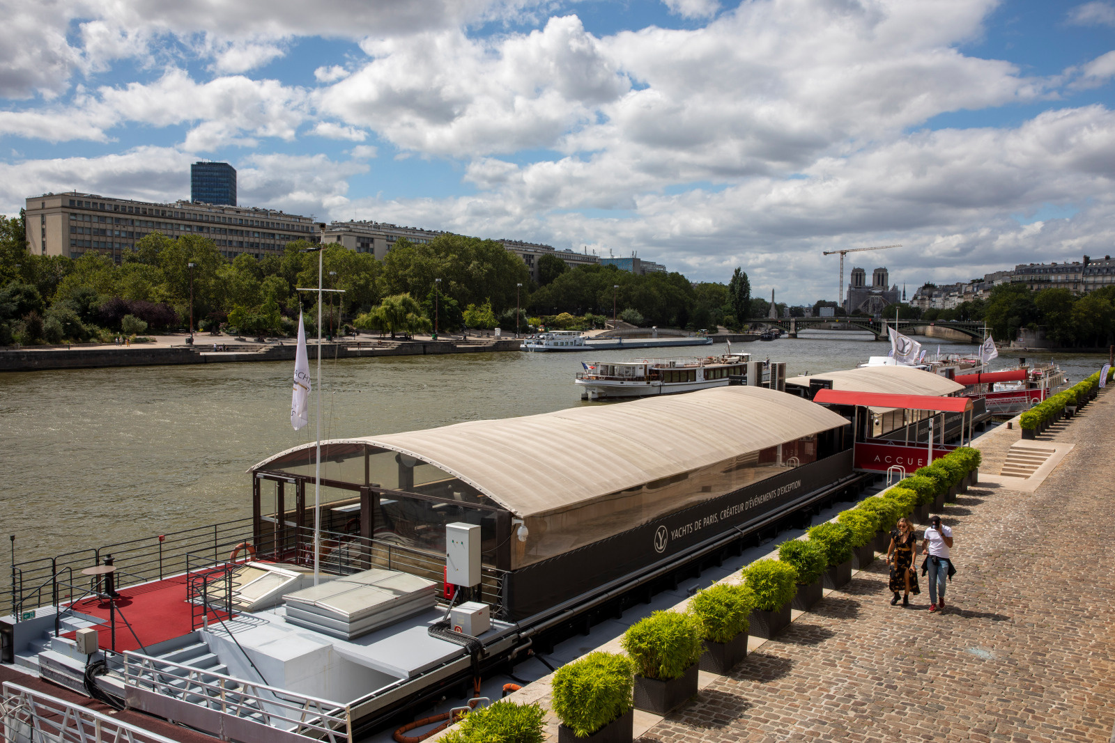 Escale fluviale parisienne port Henri IV.