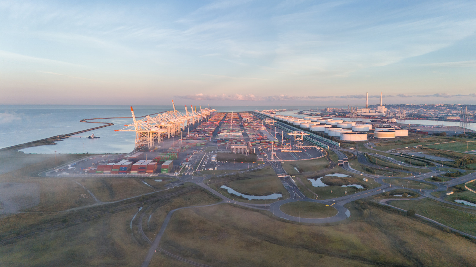 Port 2000 ; GMP TDF - levé de soleil brume matinal ; cim végétation