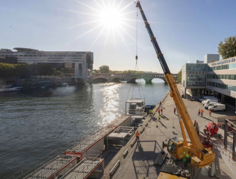 Vue d'ensemble du chantier Les Amarres sur le port d'Austerlitz à Paris